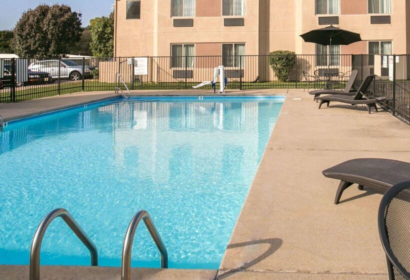 هتل Sleep Inn Nashville North   Downtown Area