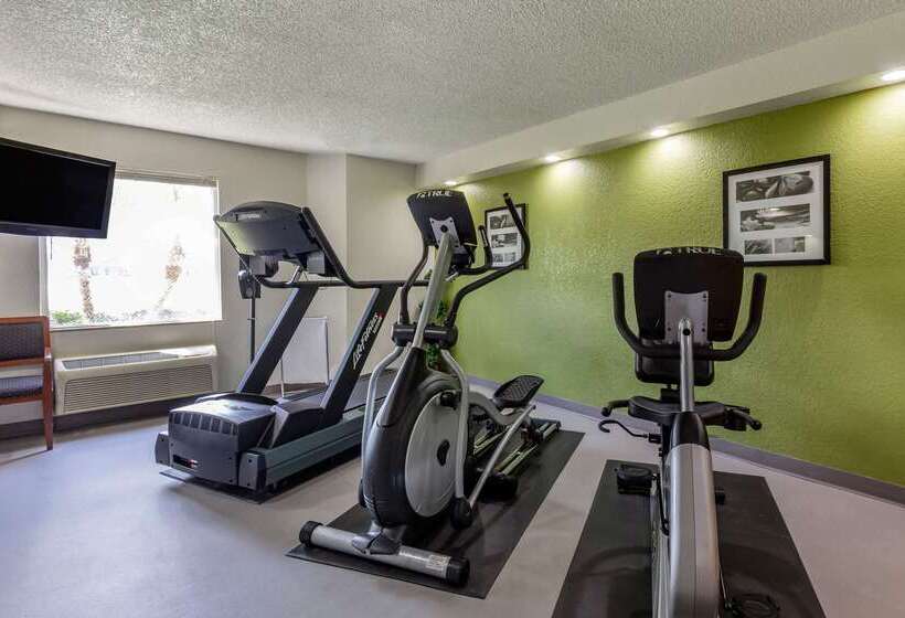 فندق Sleep Inn Near Busch Gardens   Usf