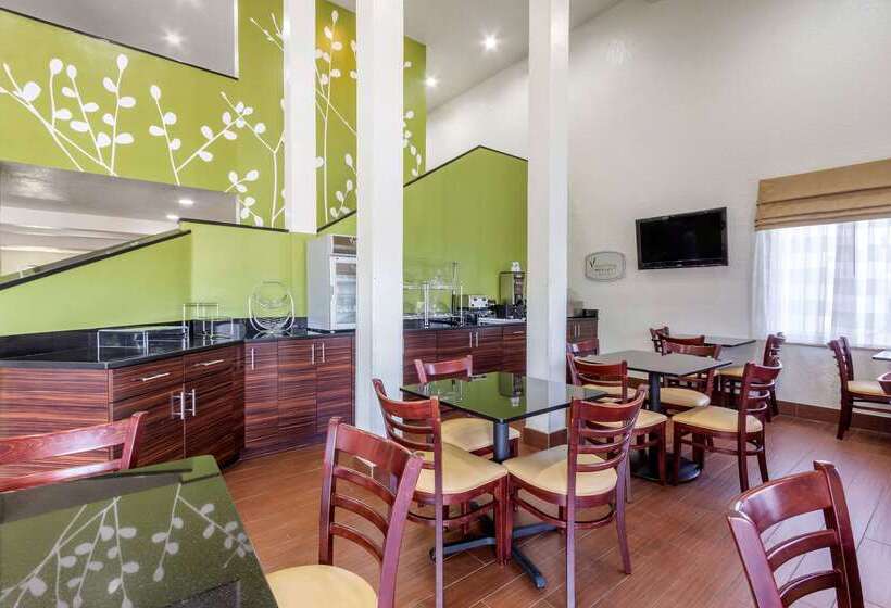 فندق Sleep Inn Near Busch Gardens   Usf