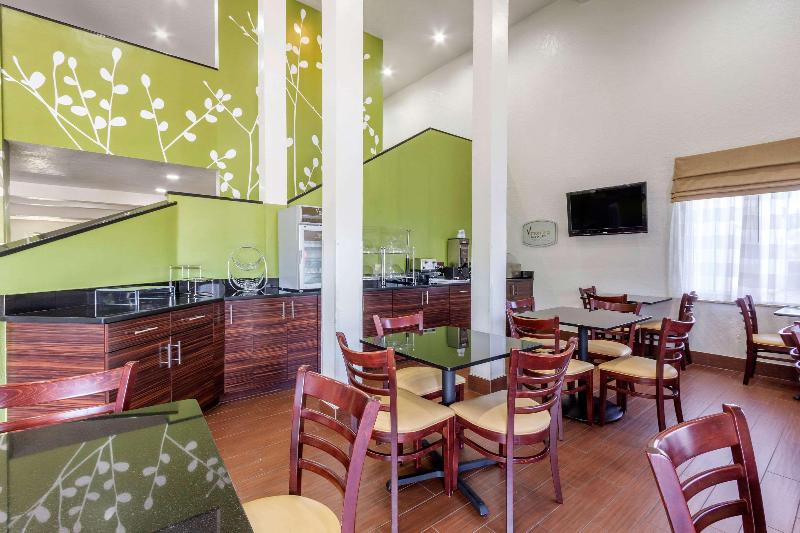 فندق Sleep Inn Near Busch Gardens   Usf