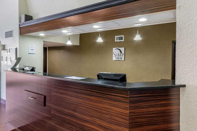 فندق Sleep Inn Near Busch Gardens   Usf