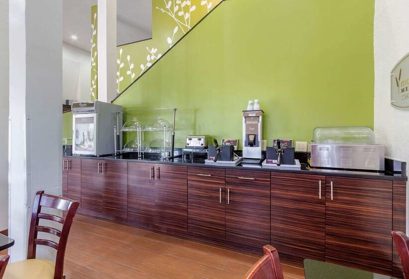 فندق Sleep Inn Near Busch Gardens   Usf