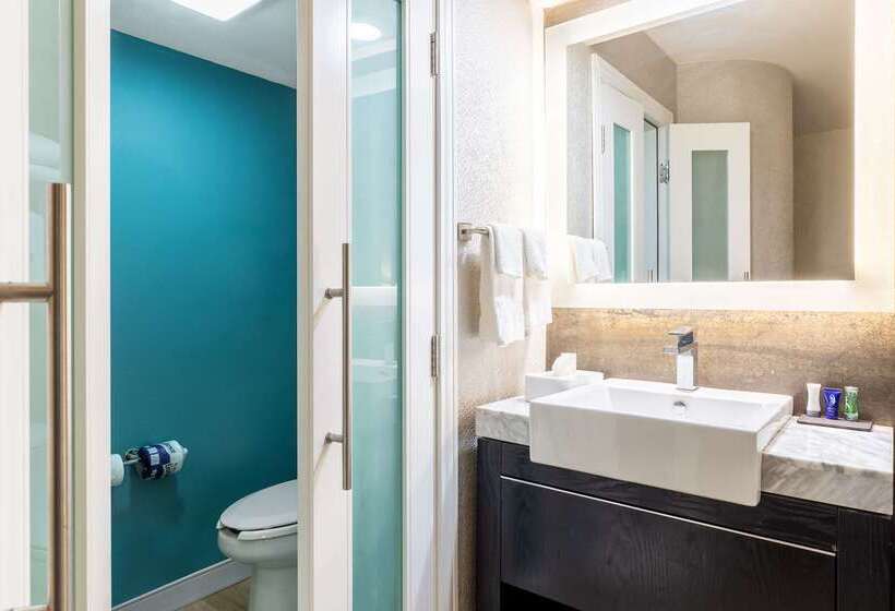 호텔 Sleep Inn On The Beach