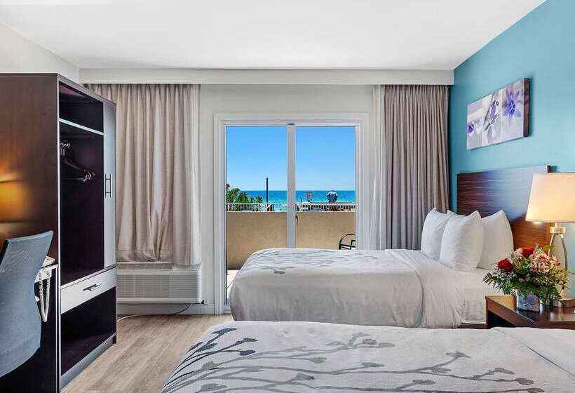 هتل Sleep Inn On The Beach