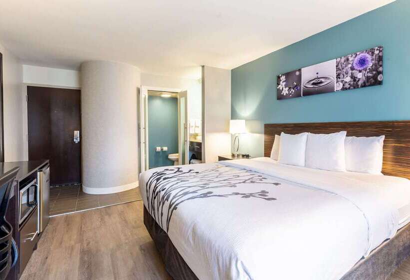 هتل Sleep Inn On The Beach