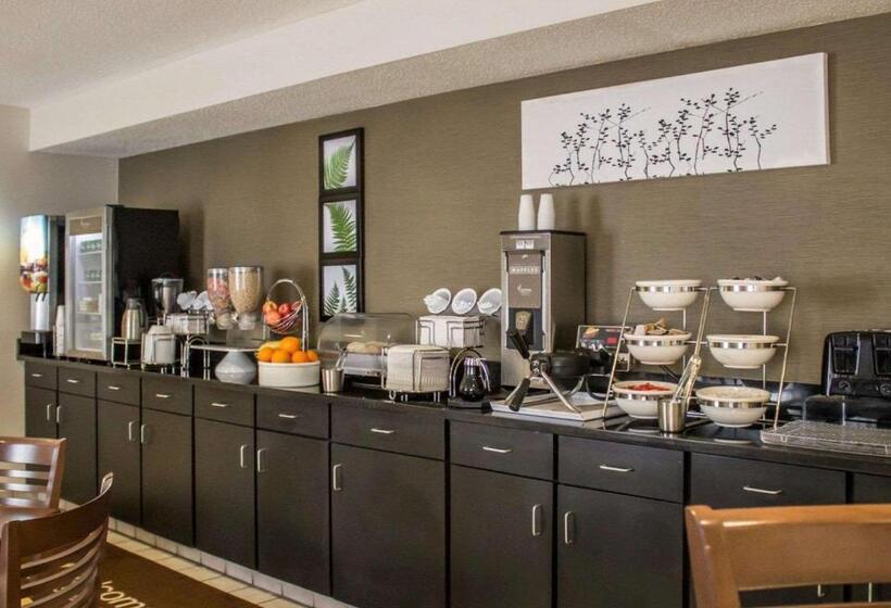 ホテル Sleep Inn Sandusky