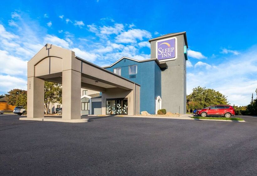 هتل Clarion Pointe Sevierville Pigeon Forge