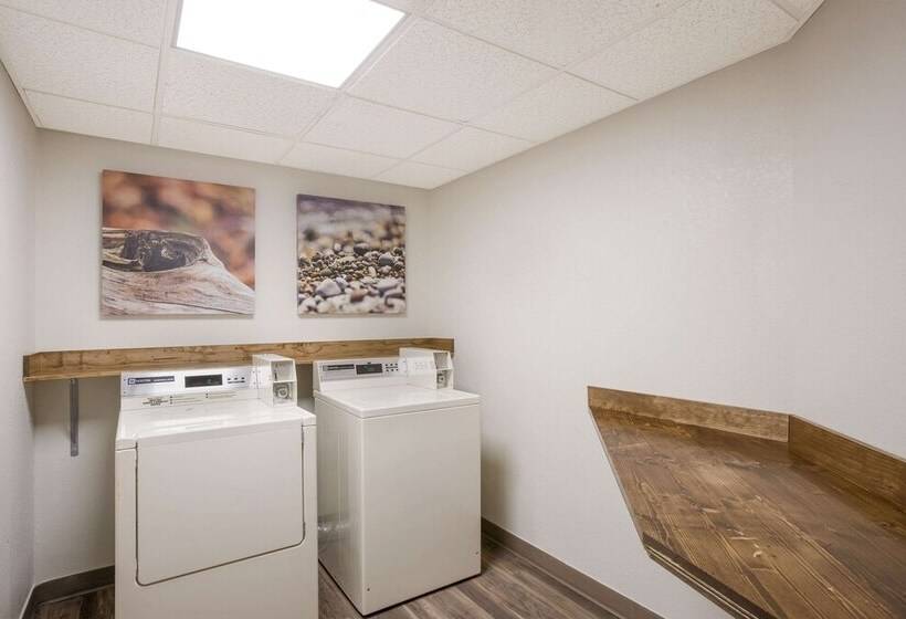 هتل Clarion Pointe Sevierville Pigeon Forge