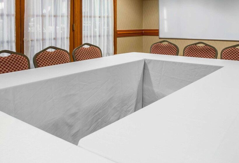 酒店 Sleep Inn & Suites