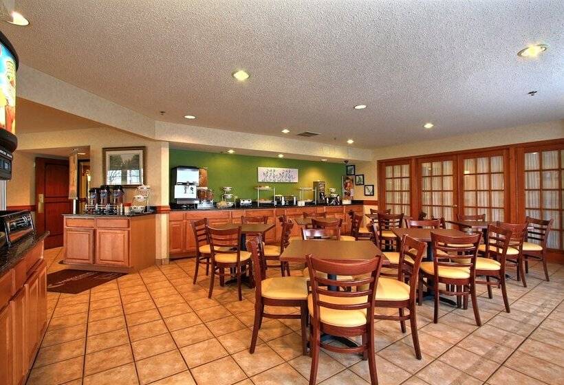 酒店 Sleep Inn & Suites