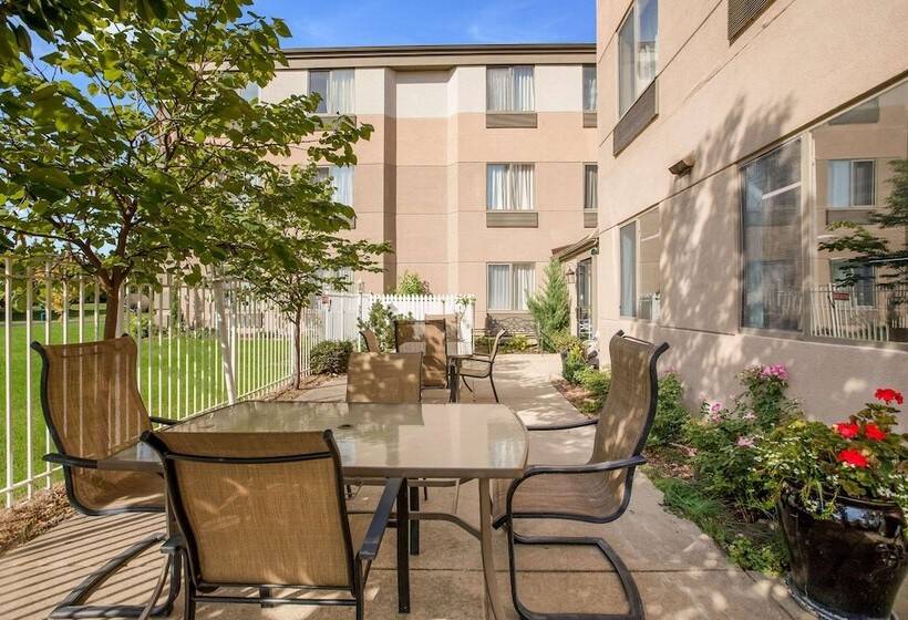 酒店 Sleep Inn & Suites