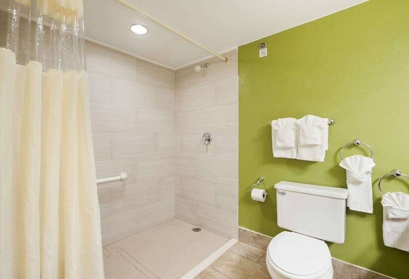 هتل Sleep Inn & Suites