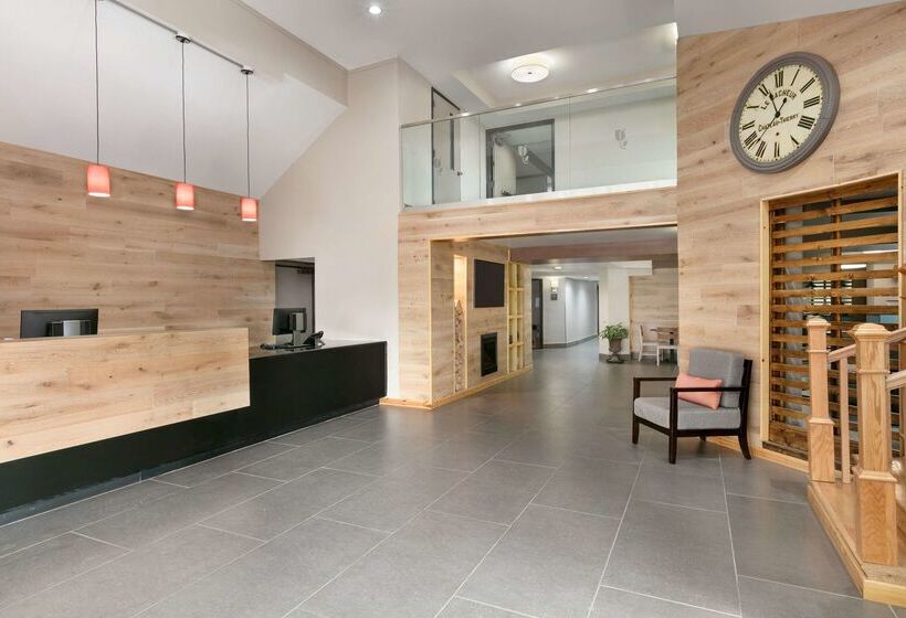 Отель Sleep Inn & Suites Near Halifax Regional Medical Center