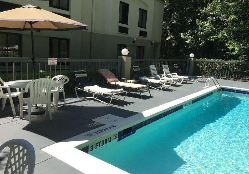 Bob Hotels Tallahassee   Boutique On Budget