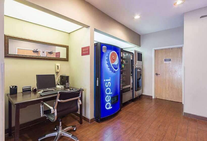 בית מלון כפרי La Vista Inn