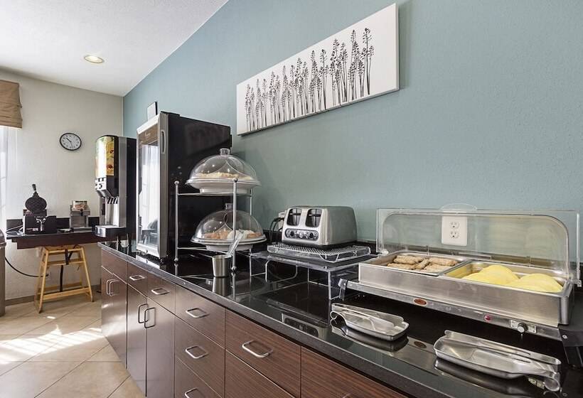 בית מלון כפרי La Vista Inn