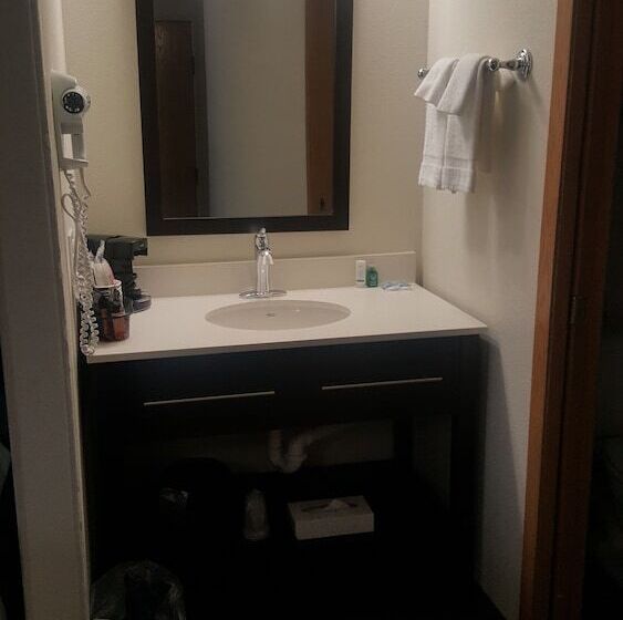 בית מלון כפרי La Vista Inn