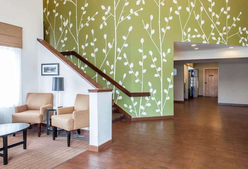 Отель Sleep Inn University