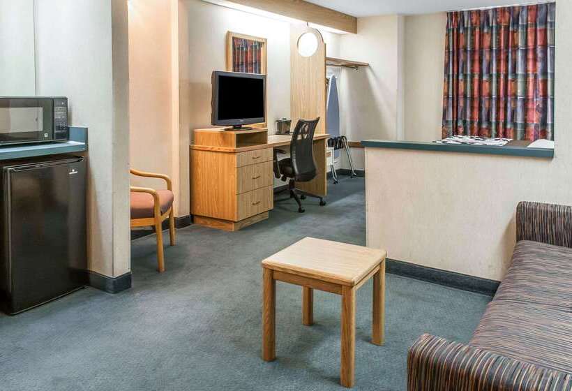 Отель Sleep Inn University