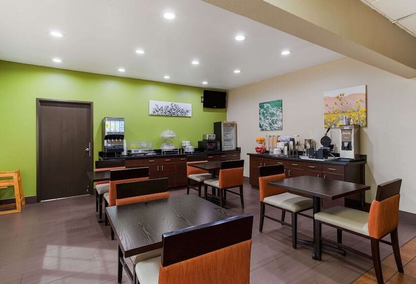 Отель Sleep Inn University