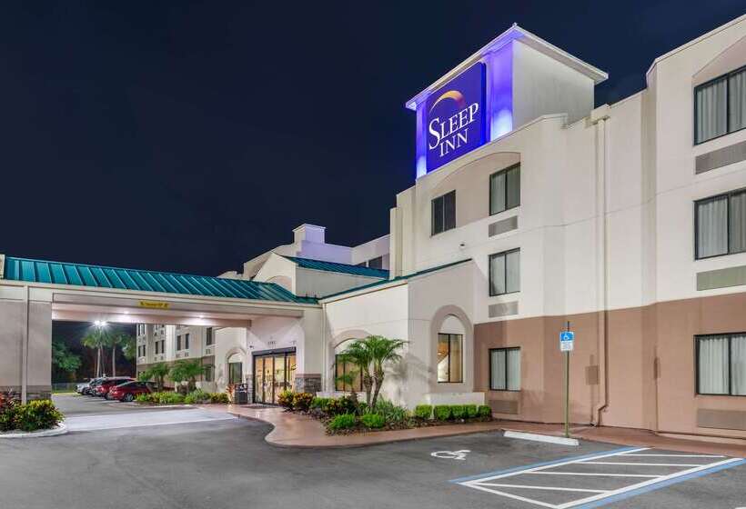 Spot X Hotel Tampa   Wesley Chapel By The Red Collection