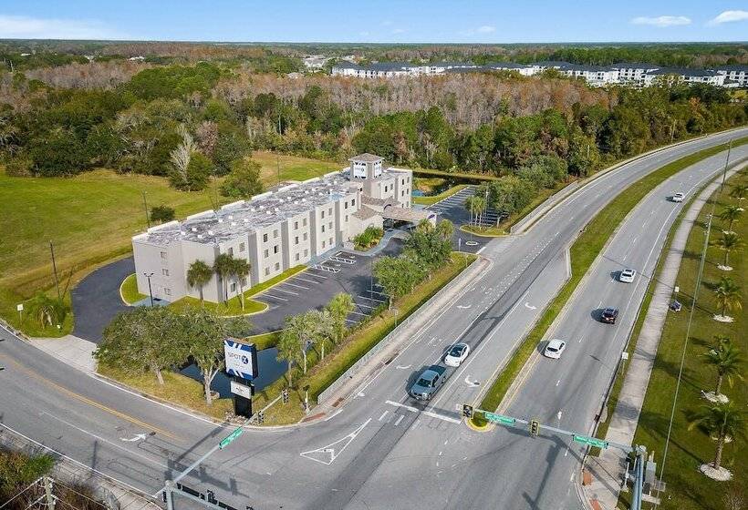 Spot X Hotel Tampa   Wesley Chapel By The Red Collection