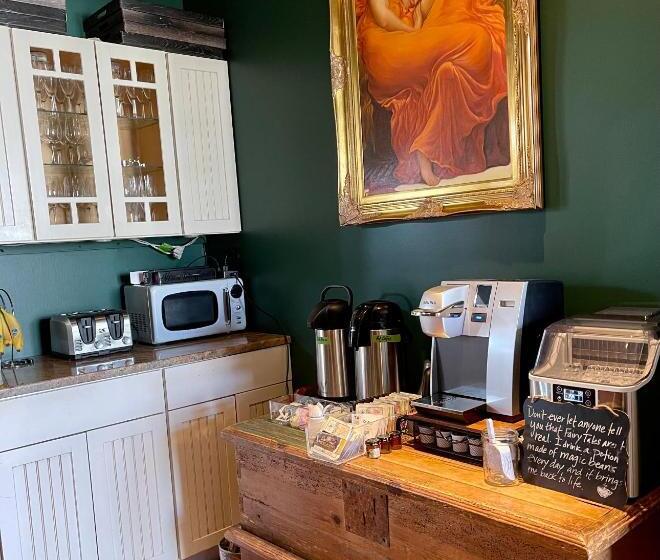 호텔 Somerset House Inn