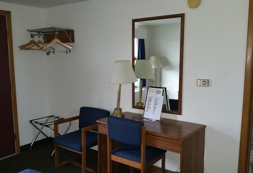 호텔 Amerivu Inn New Hampton