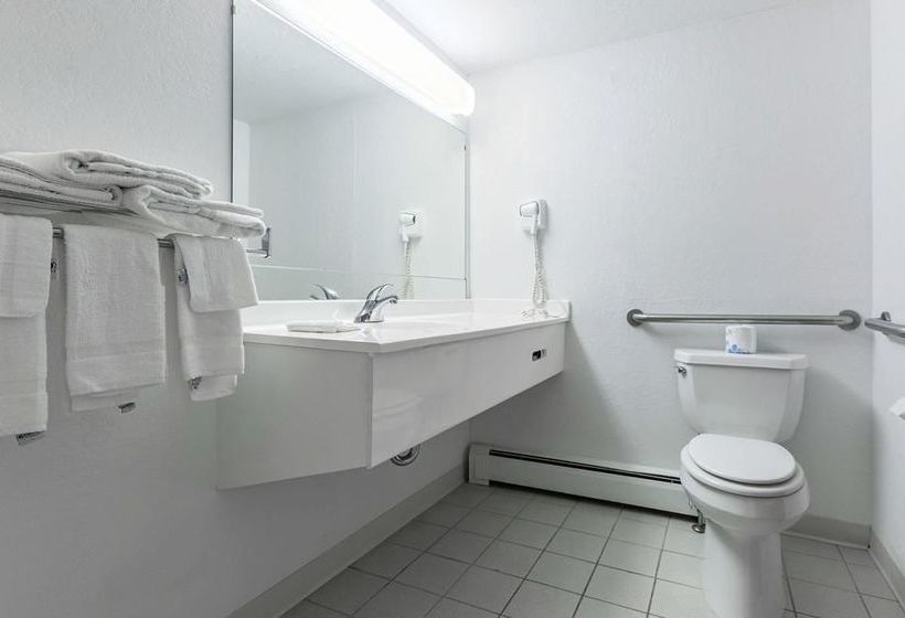 호텔 Amerivu Inn New Hampton