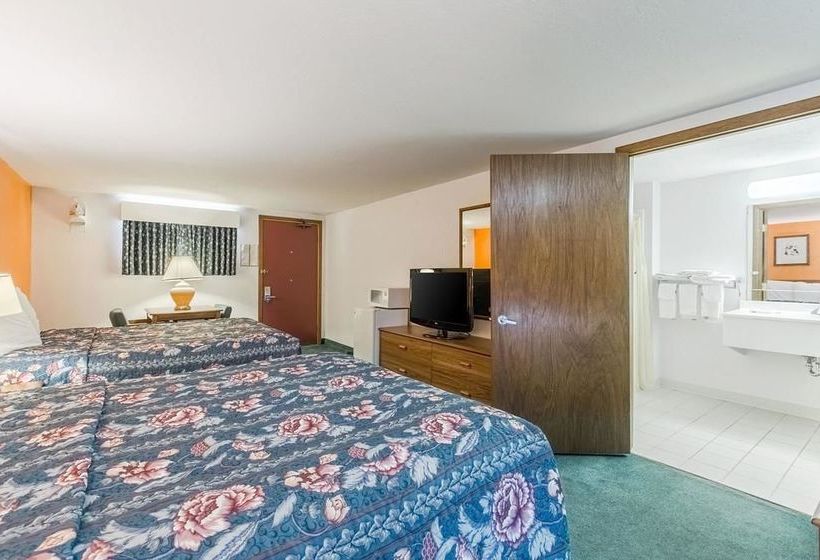 호텔 Amerivu Inn New Hampton