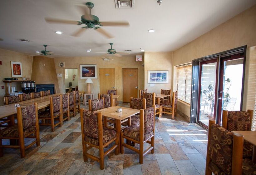 هتل Southwest Inn At Sedona