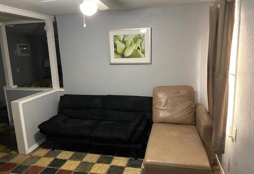 호텔 Southwind Inn