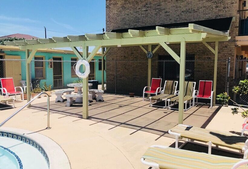 호텔 Southwind Inn