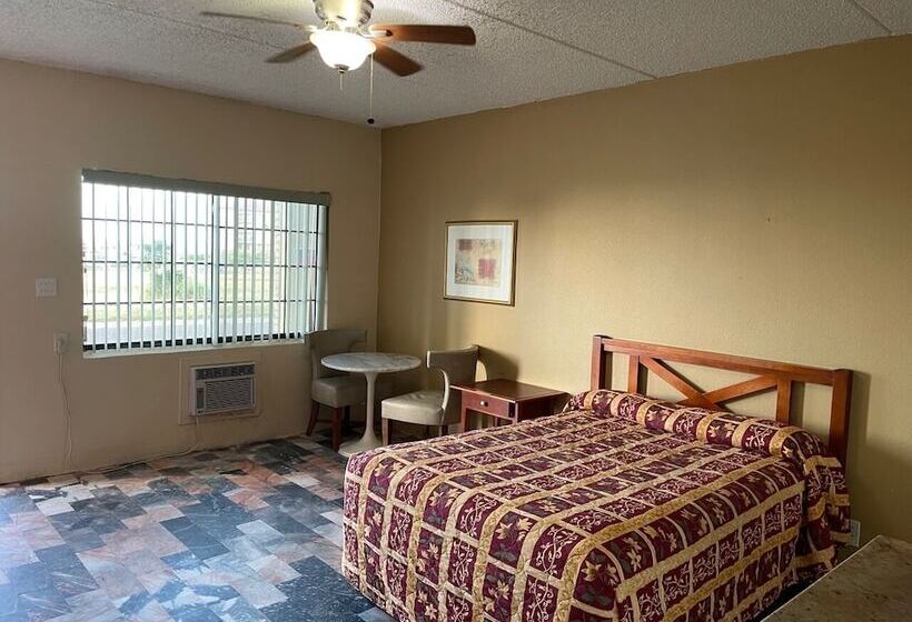 호텔 Southwind Inn