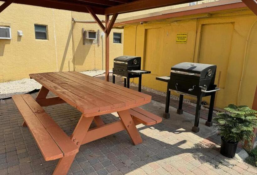 호텔 Southwind Inn