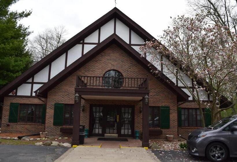 فندق Spring House Inn