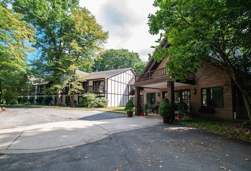 فندق Spring House Inn