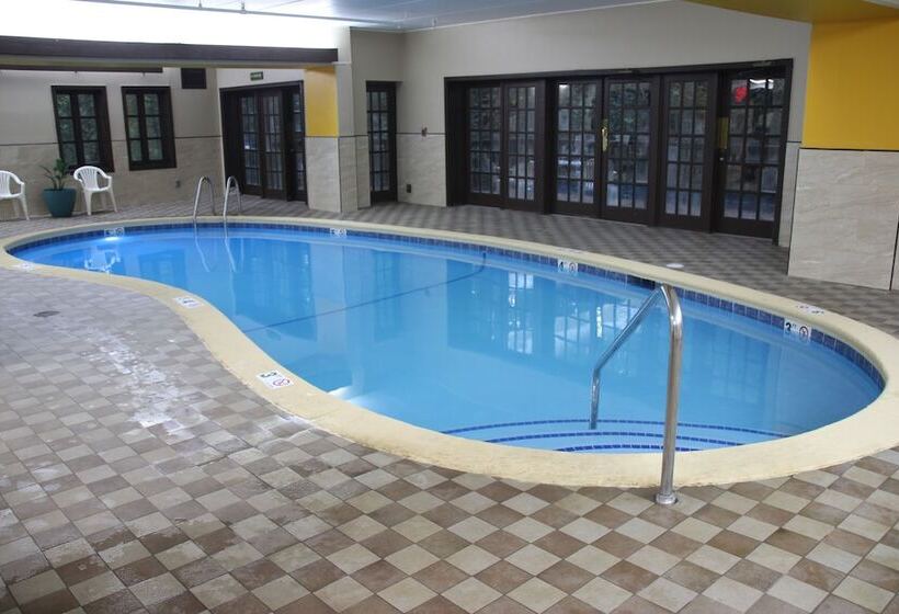 فندق Spring House Inn