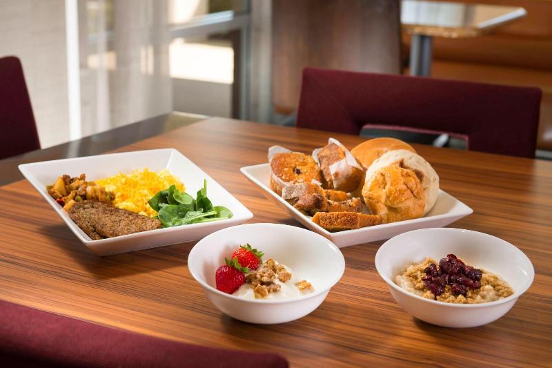 فندق Springhill Suites By Marriott Bentonville