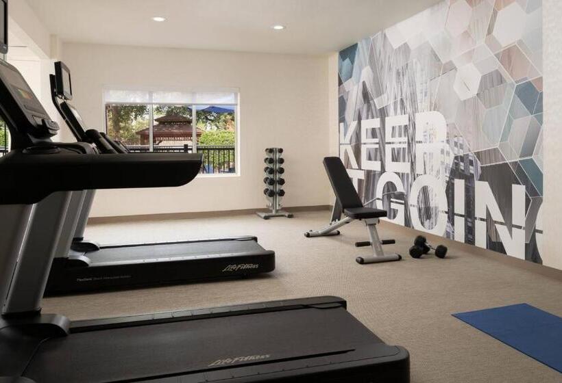 فندق Springhill Suites Dallas Arlington North