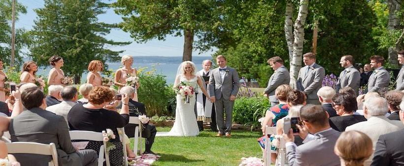 فندق Stafford's Bay View Inn