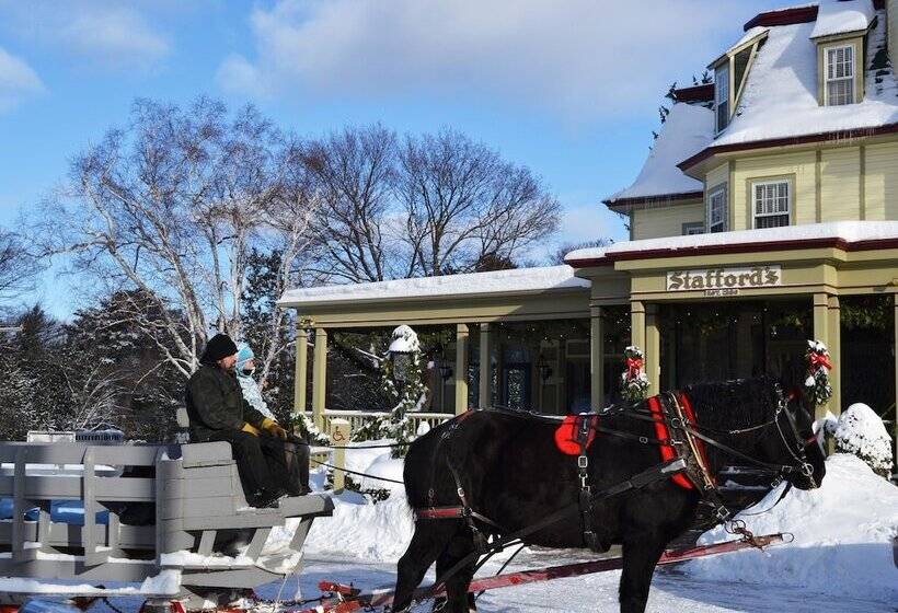 فندق Stafford's Bay View Inn