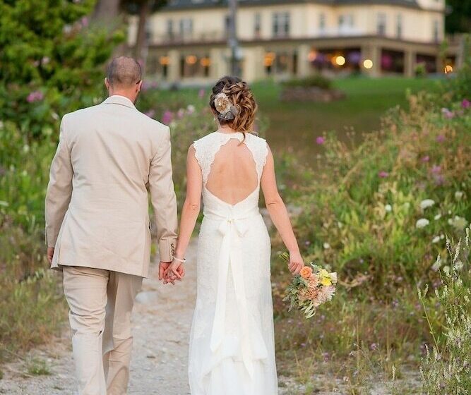 فندق Stafford's Bay View Inn