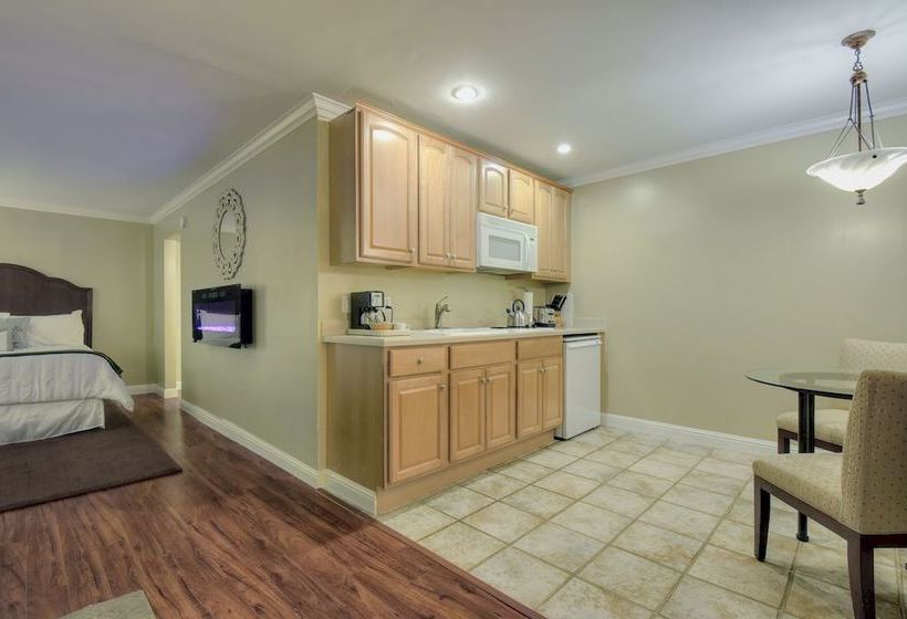 فندق Stanford Terrace Inn