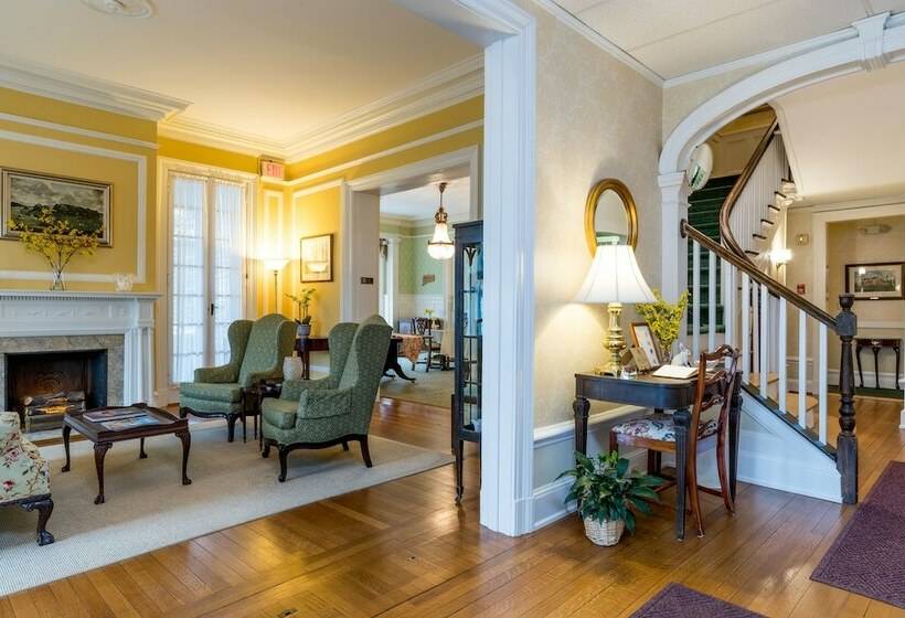 فندق Stanton House Inn