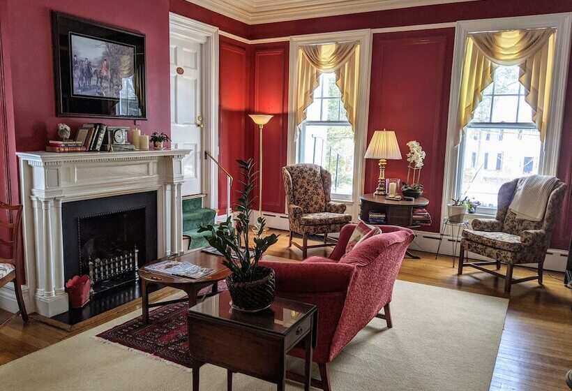 فندق Stanton House Inn