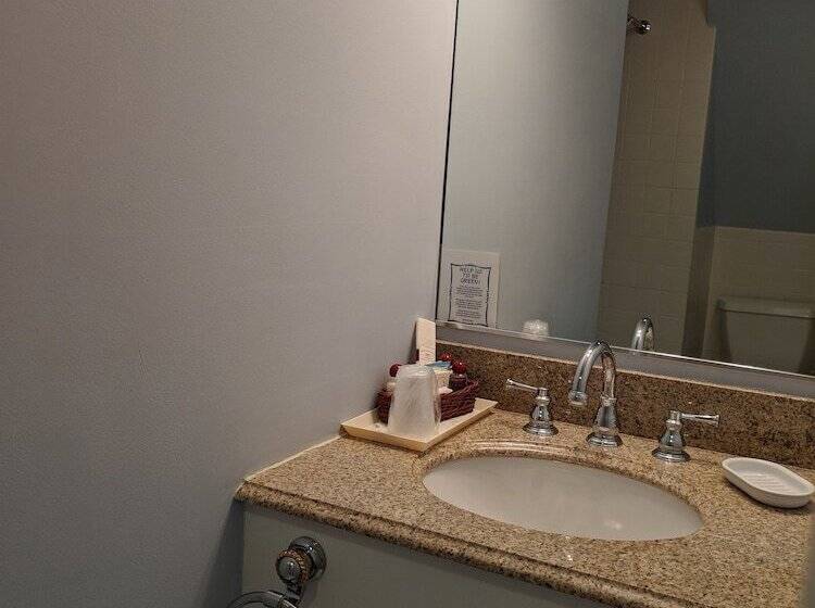 فندق Stanton House Inn