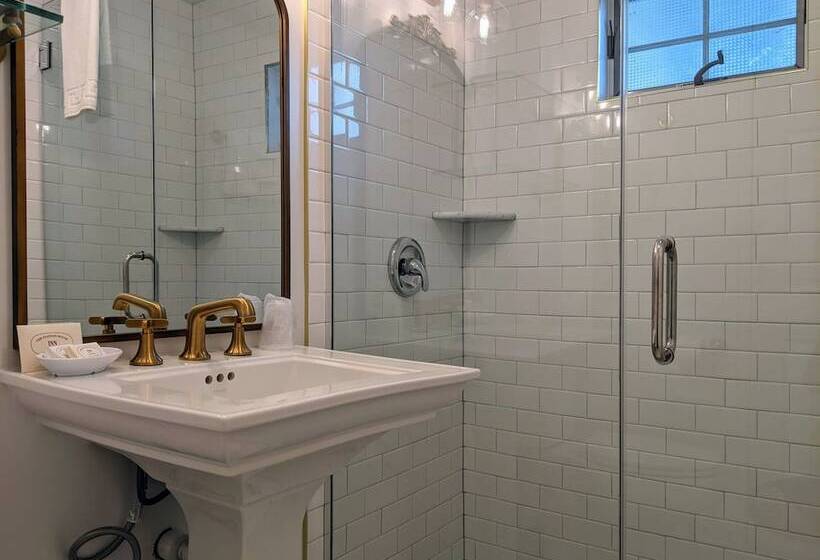 فندق Stanton House Inn