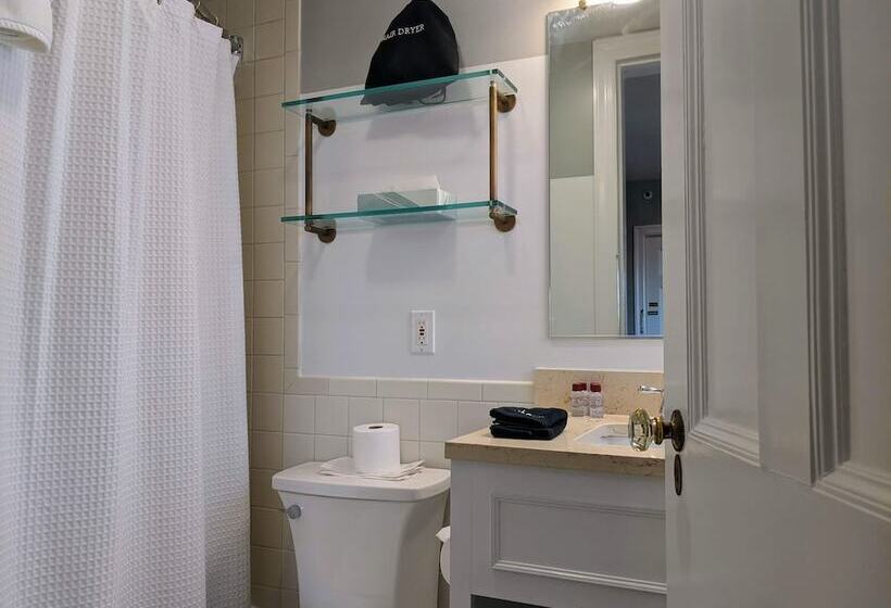 فندق Stanton House Inn