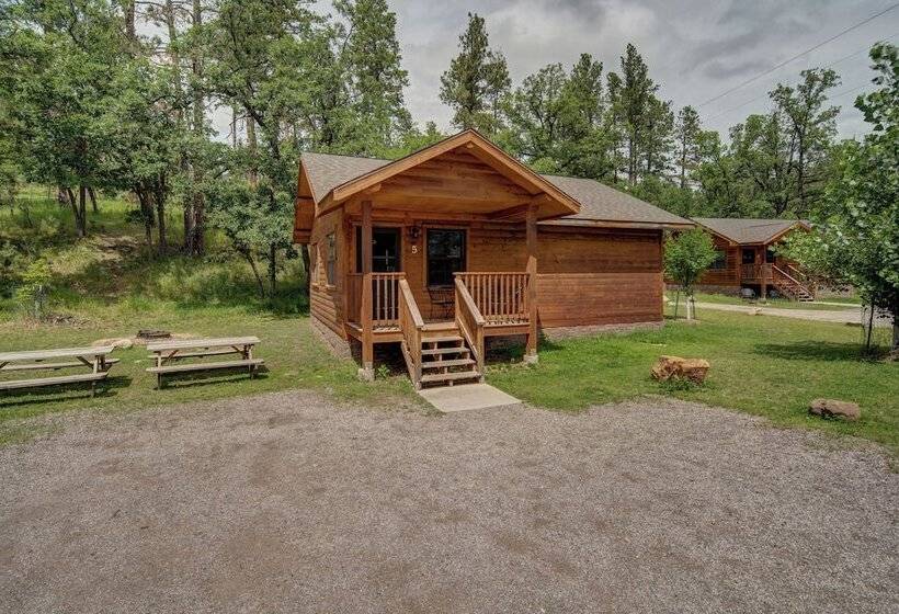 בית מלון כפרי State Game Lodge At Custer State Park Resort